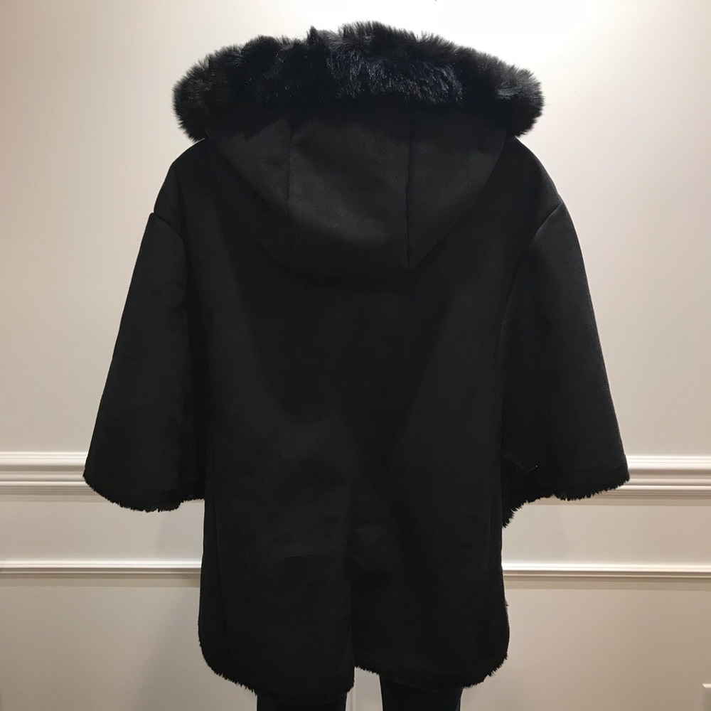 Ralph Lauren faux fur and suede cape jacket - Picture 2 of 8